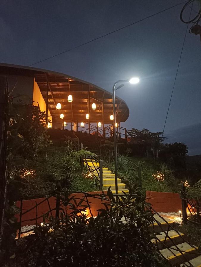 Glamping The Mountain Hotell Guatapé Exteriör bild