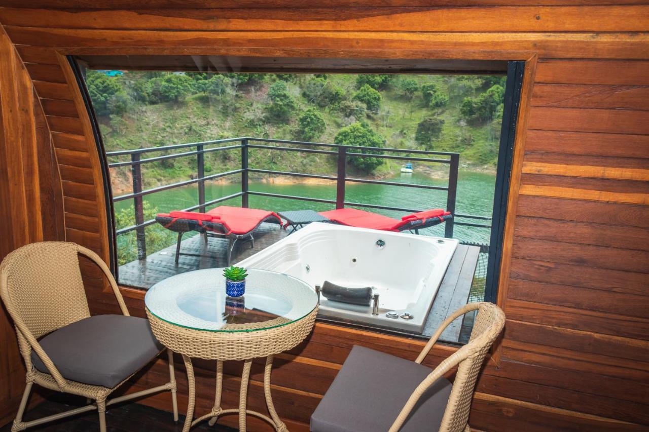 Glamping The Mountain Hotell Guatapé Exteriör bild