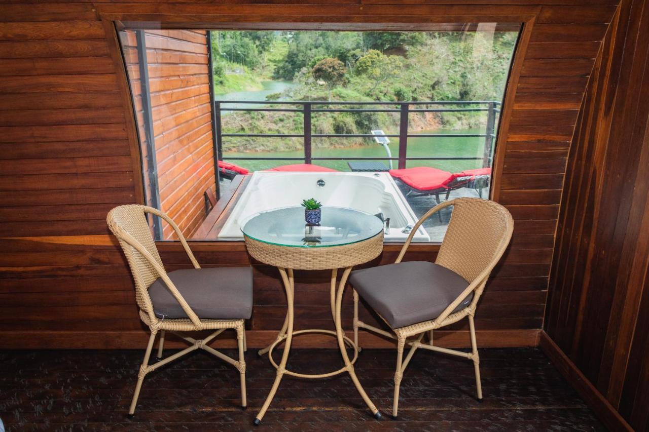 Glamping The Mountain Hotell Guatapé Exteriör bild