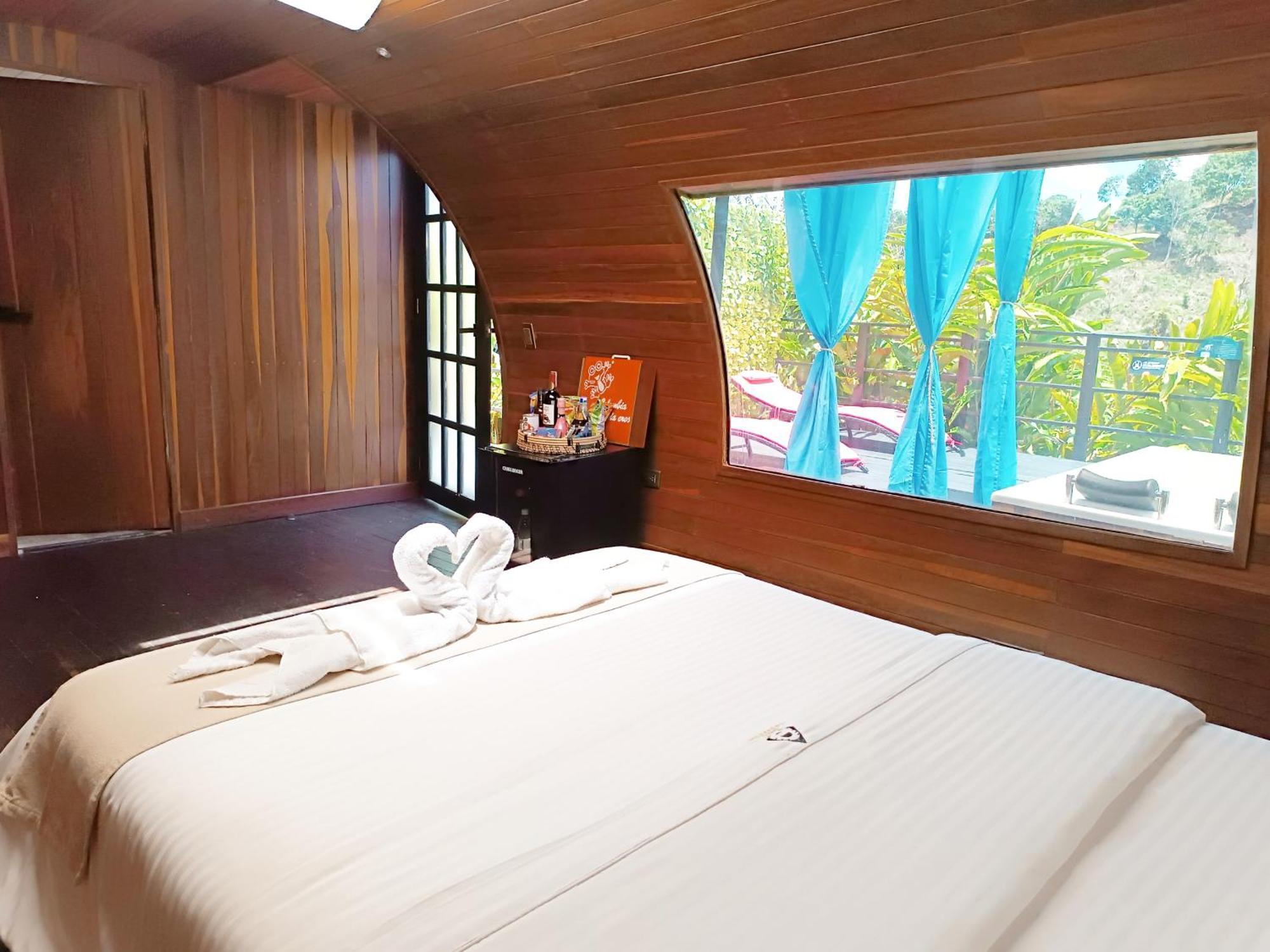 Glamping The Mountain Hotell Guatapé Exteriör bild
