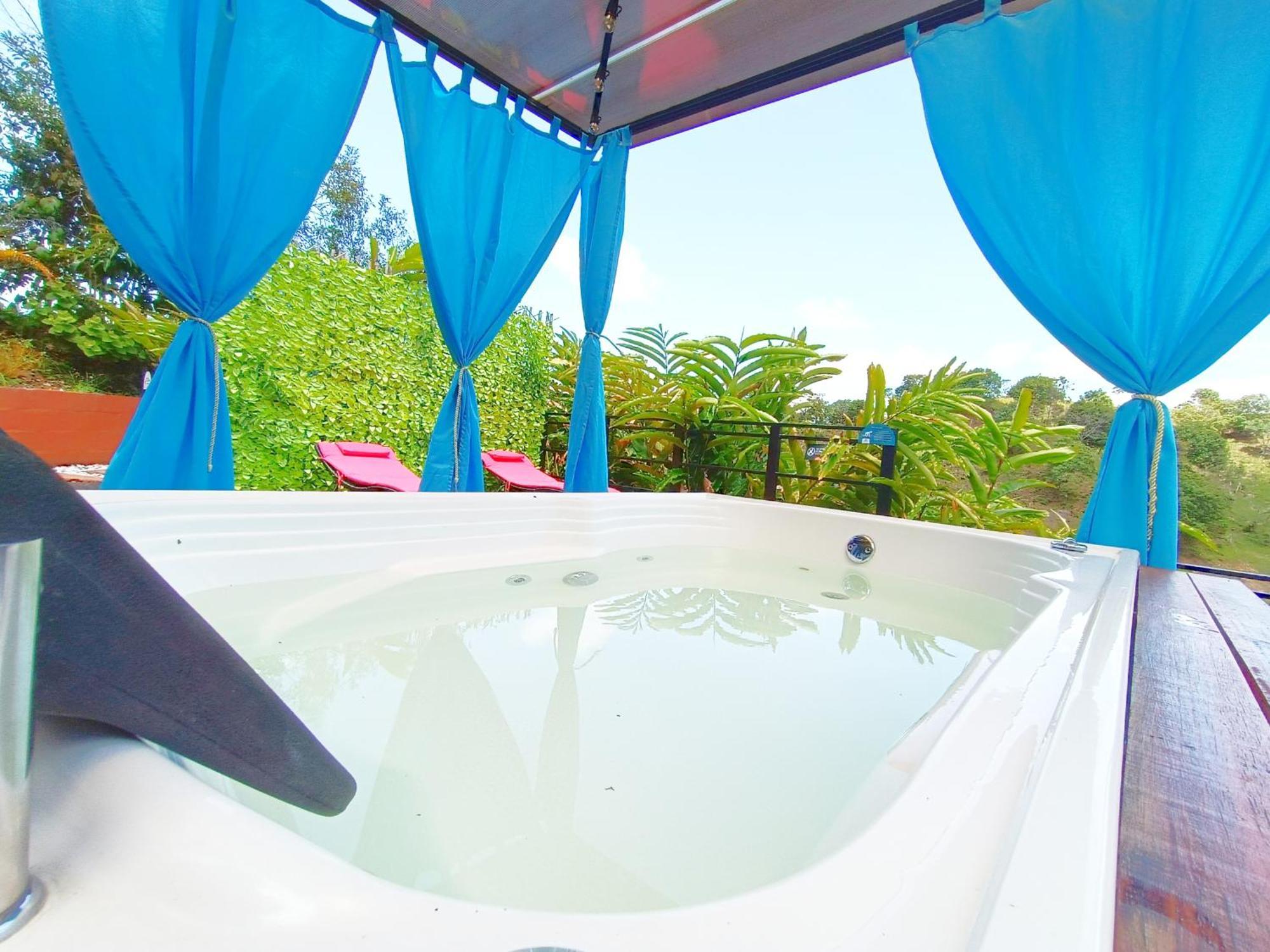 Glamping The Mountain Hotell Guatapé Exteriör bild
