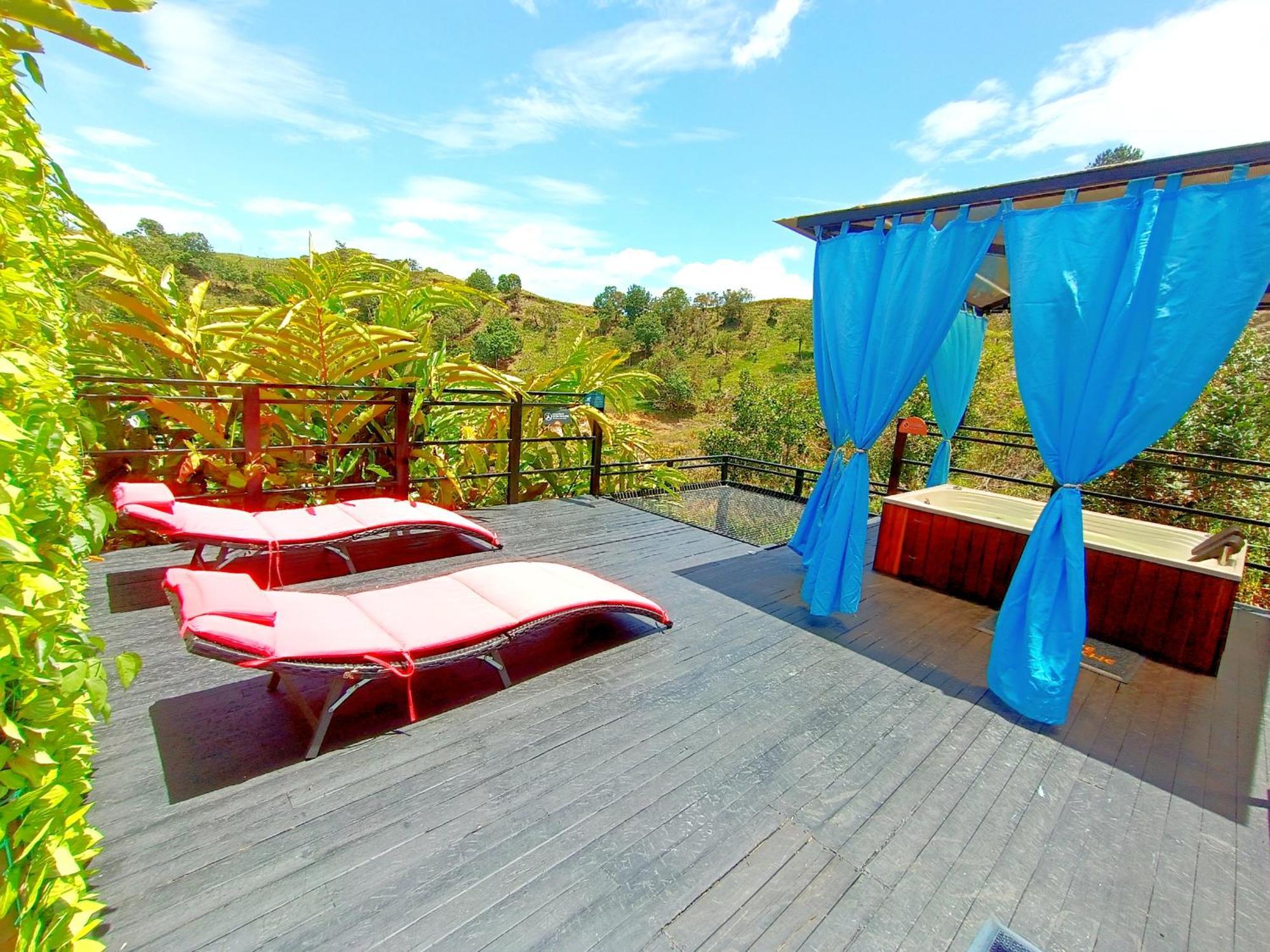 Glamping The Mountain Hotell Guatapé Exteriör bild